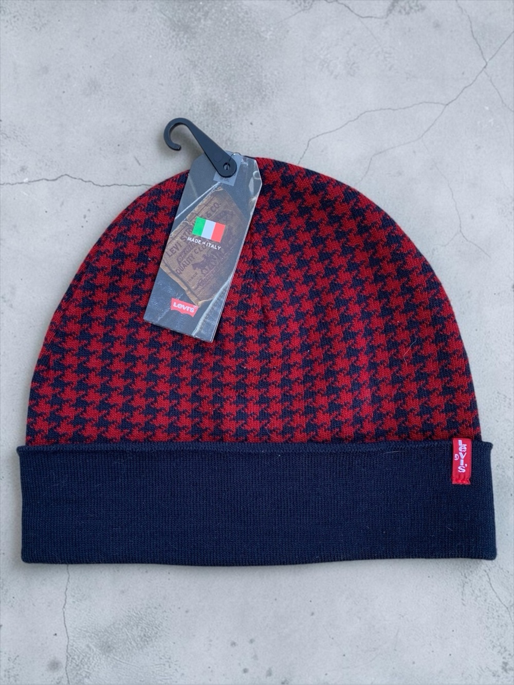 NWT Levi's Men's Red & Navy Houndstooth Knit Beanie Hat